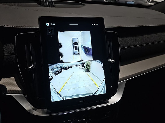 Volvo XC90 12 of 14