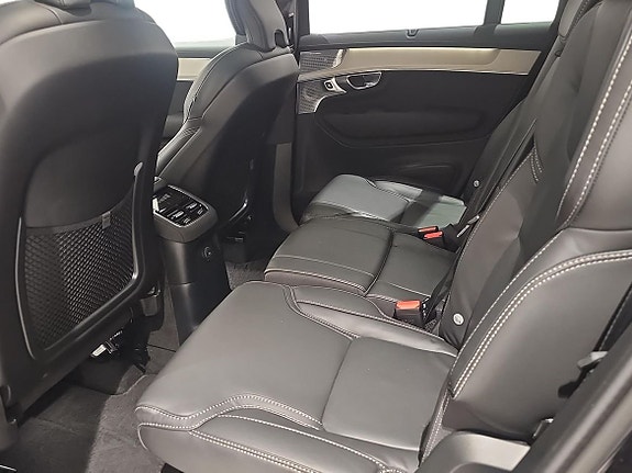 Volvo XC90 6 of 14
