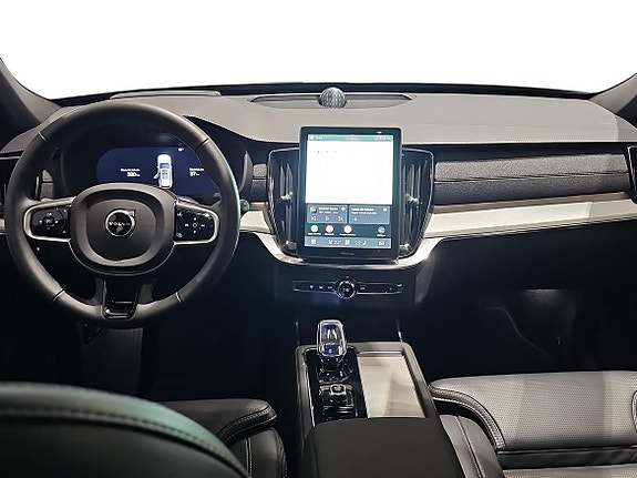 Volvo XC90 5 of 14