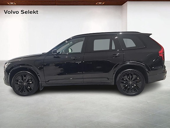 Volvo XC90 3 of 14