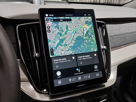 Volvo XC90 12 of 17