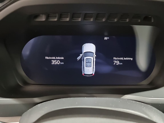 Volvo XC90 11 of 17
