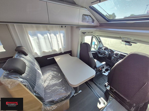 Adria Coral 670 SL FIAT 140HP 35L 3 of 11