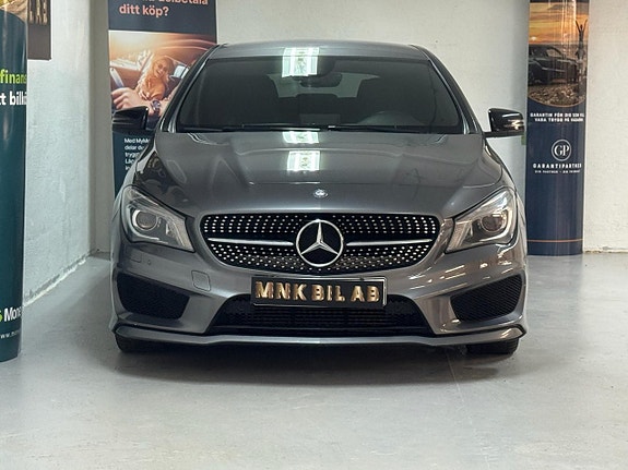 Mercedes-Benz CLA220 d 2 of 5