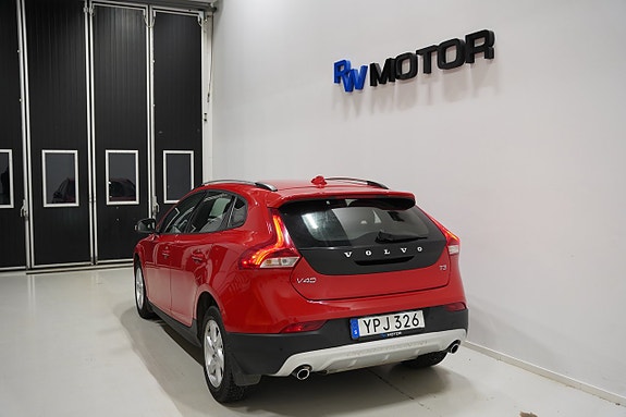Volvo V40 Cross Country 4 of 5