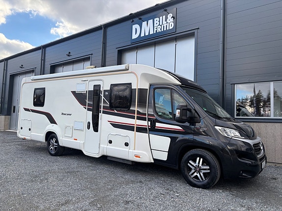 Swift Toscane 774 EB Långbädd ACx2 Solcell 150hk välskött