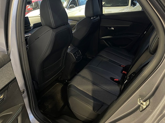Peugeot 3008 7 of 16