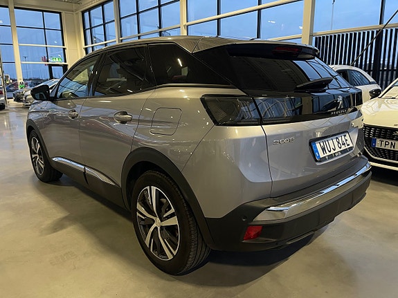 Peugeot 3008 4 of 5