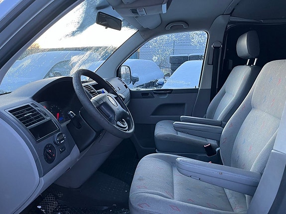 Volkswagen Transporter 6 of 6