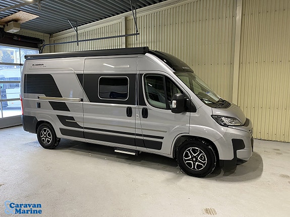 Adria Twin Supreme 600 SPB / Under 6 m / Automat / Dieselvärmare /