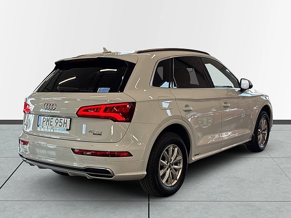 Audi Q5 6 of 19