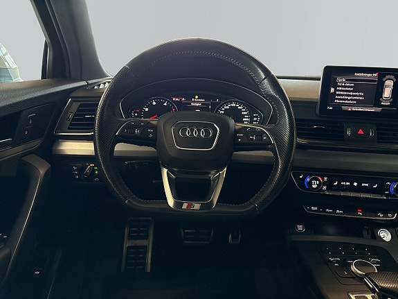 Audi Q5 9 of 19