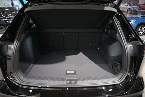 Volkswagen Tiguan 29 of 29