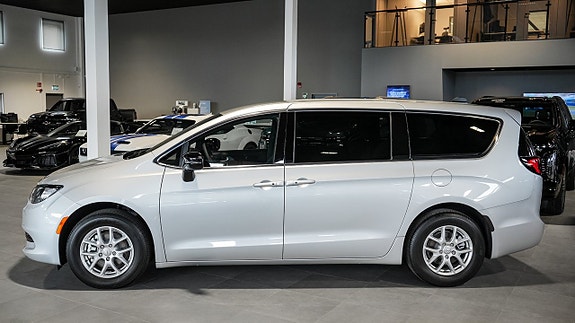 Chrysler Grand Voyager 5 of 5