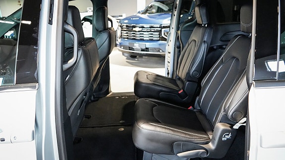 Chrysler Grand Voyager 21 of 29