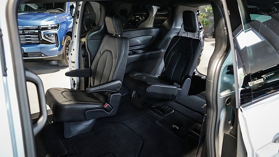 Chrysler Grand Voyager 25 of 29