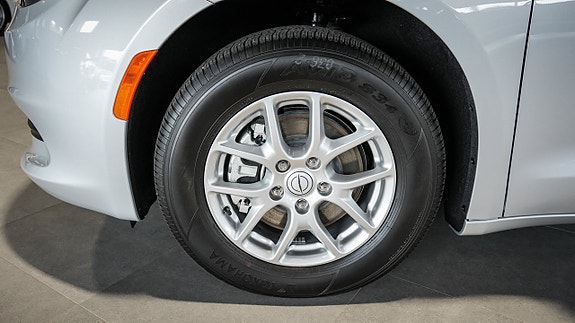 Chrysler Grand Voyager 10 of 29