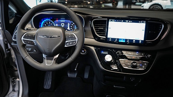 Chrysler Grand Voyager 14 of 29