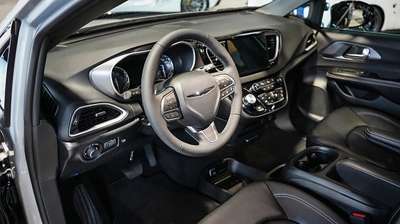 Chrysler Grand Voyager 13 of 29