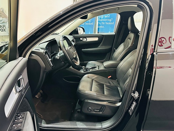 Volvo XC40 12 of 24