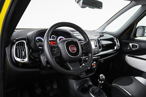 Fiat 500L 15 of 25