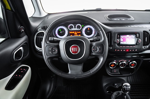 Fiat 500L 20 of 25