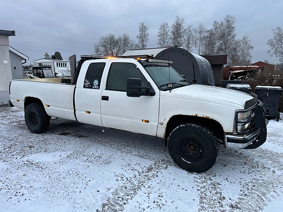 Chevrolet C2500 4 of 10