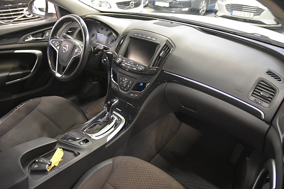 Opel Insignia Country Tourer 9 of 16