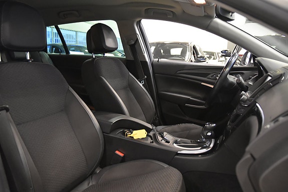 Opel Insignia Country Tourer 10 of 16