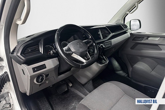 Volkswagen Transporter 12 of 19
