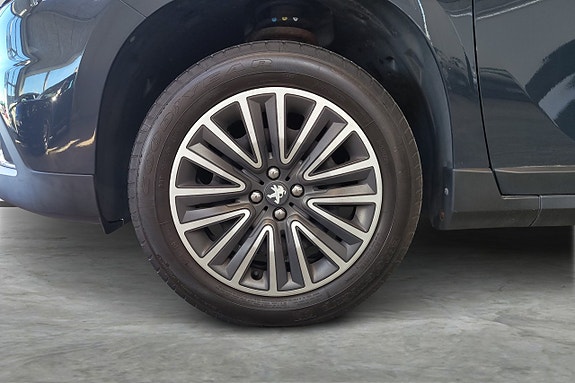 Peugeot 2008 9 of 23