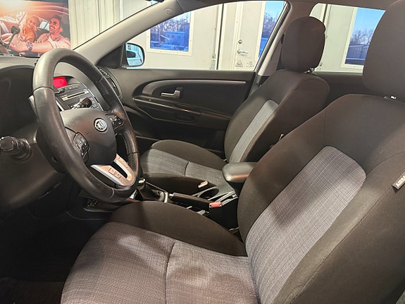 Kia Ceed 8 of 12