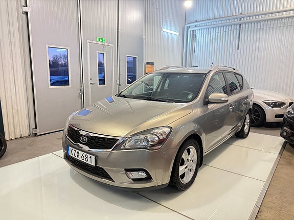 Kia Ceed 4 of 12