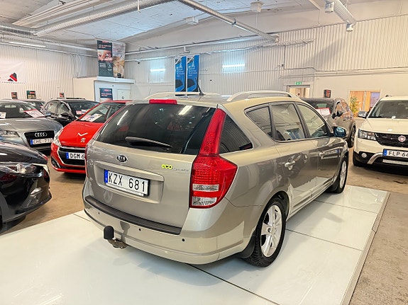 Kia Ceed 7 of 12