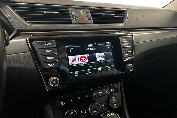 Skoda Superb 17 of 27