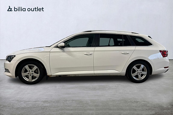 Skoda Superb 8 of 27