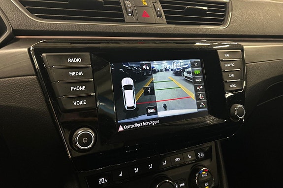 Skoda Superb 24 of 27
