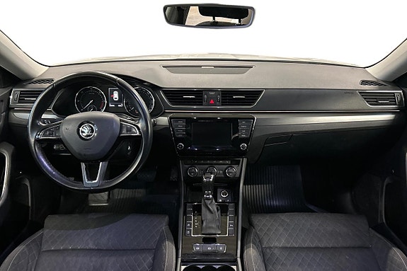 Skoda Superb 11 of 27