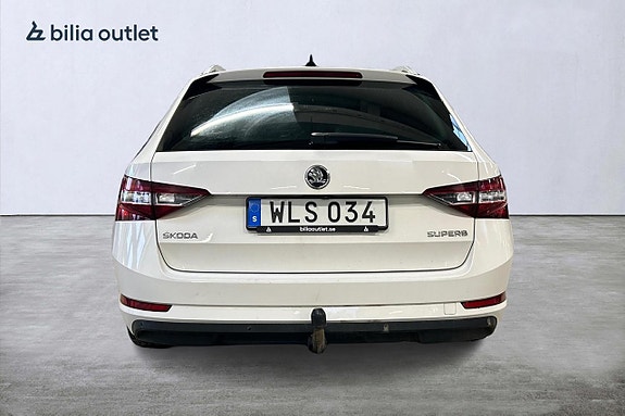 Skoda Superb 6 of 27