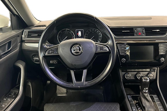 Skoda Superb 16 of 27