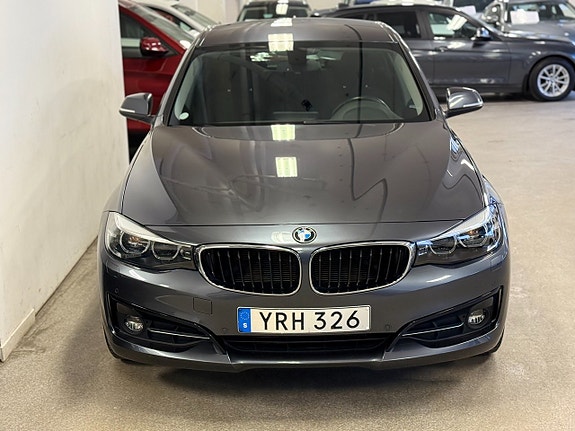 BMW 320 4 of 5