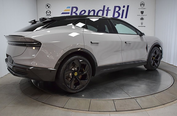 Lotus Eletre 23 of 30