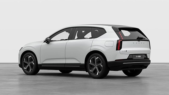 Volvo EX60 4 of 10