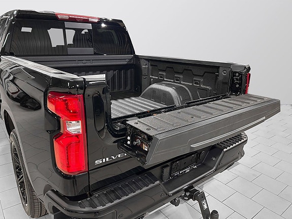 Chevrolet Silverado 1500 9 of 20
