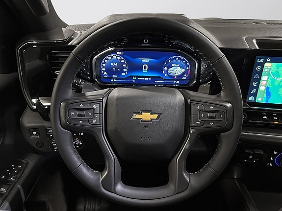 Chevrolet Silverado 1500 14 of 20