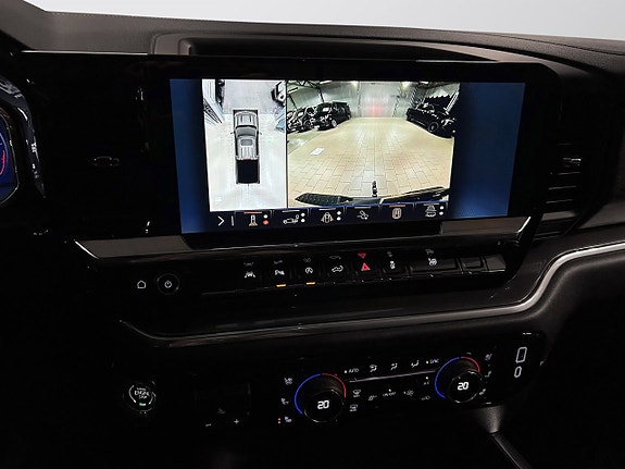 Chevrolet Silverado 1500 17 of 20