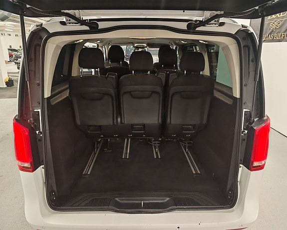 Mercedes-Benz V220 d 8 of 19
