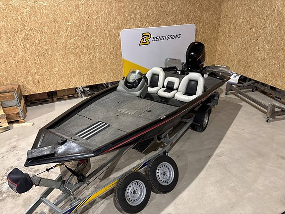 Tracker Proteam 175 TXW