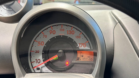 Toyota Aygo 11 of 12