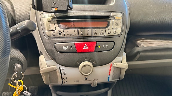 Toyota Aygo 12 of 12